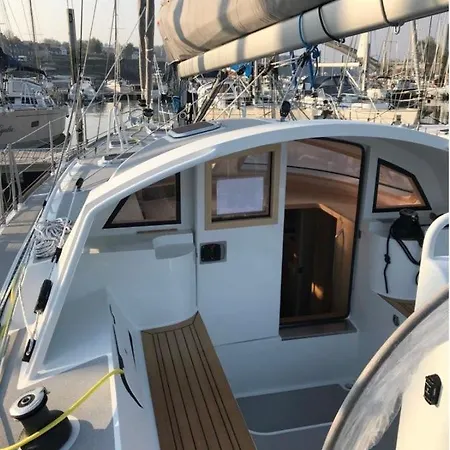 Barco Em Leca Palmeira Alugue Cabine فندق مبيت وإفطار *