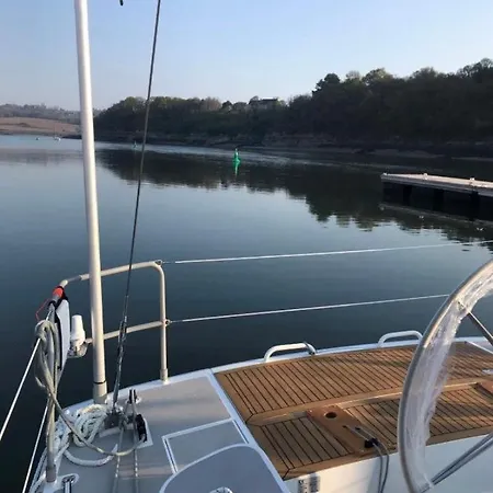 Barco Em Leca Palmeira Alugue Cabine فندق مبيت وإفطار Leça da Palmeira